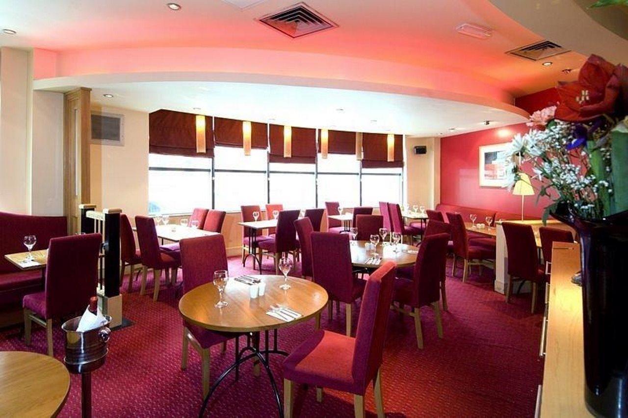 Premier Inn Manchester City Centre エクステリア 写真