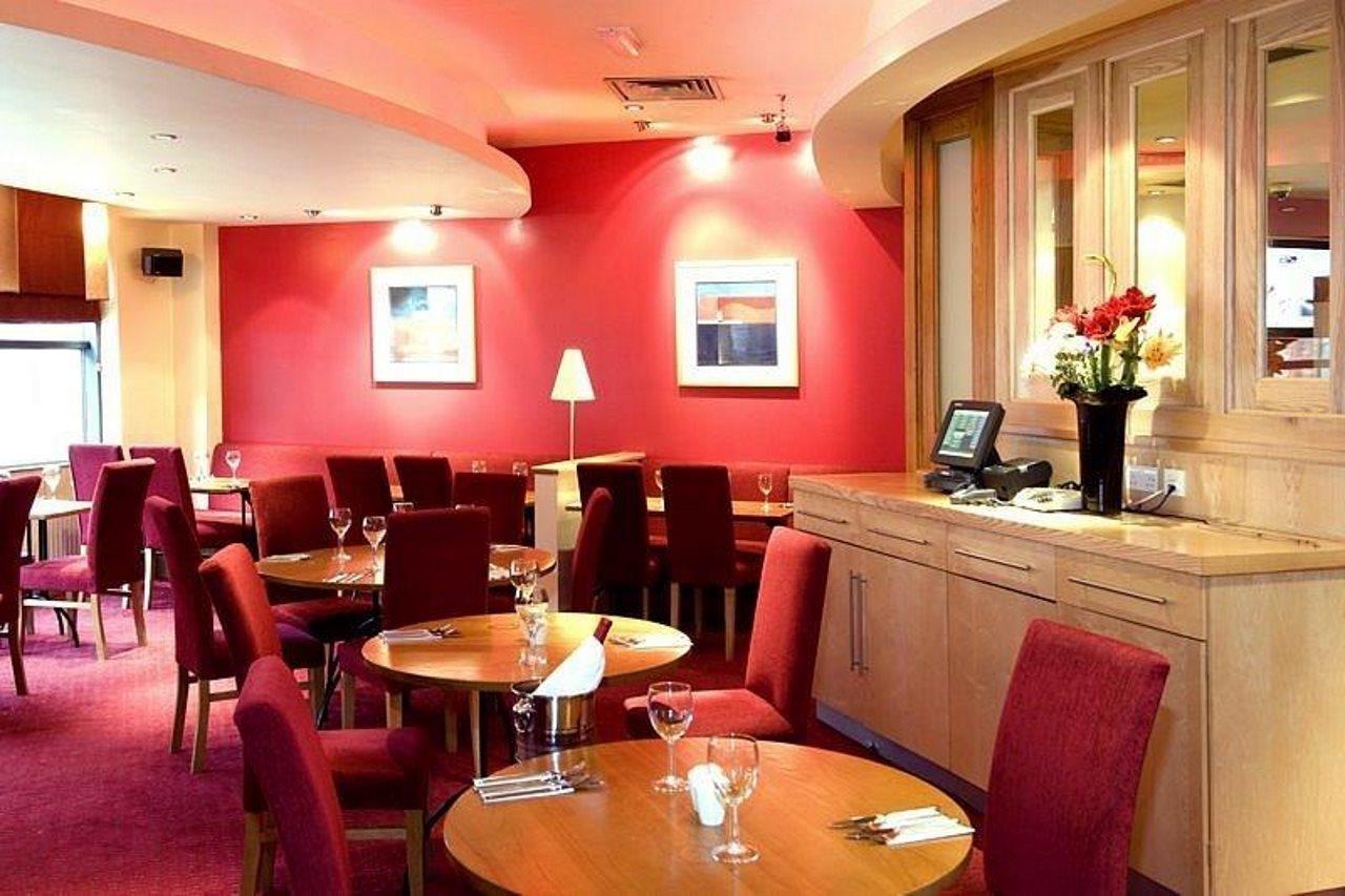 Premier Inn Manchester City Centre エクステリア 写真