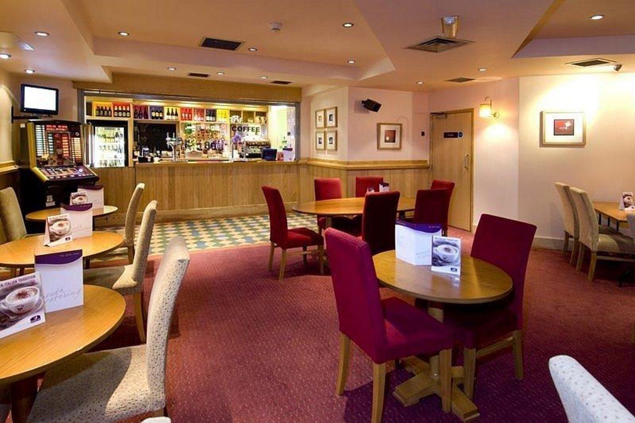 Premier Inn Manchester City Centre エクステリア 写真