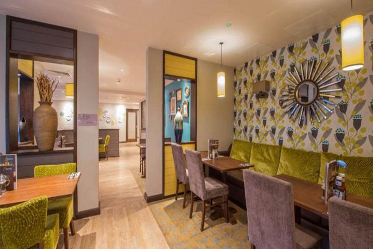 Premier Inn Manchester City Centre エクステリア 写真
