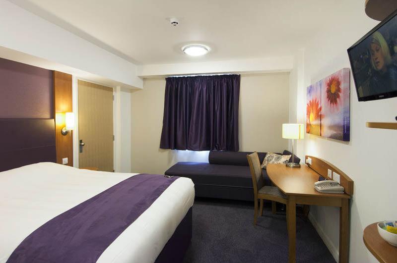 Premier Inn Manchester City Centre エクステリア 写真